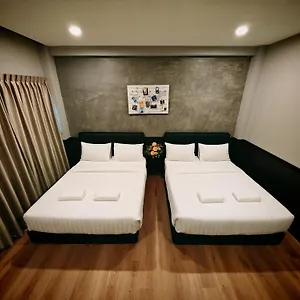 Hostel Concrete Jungle
